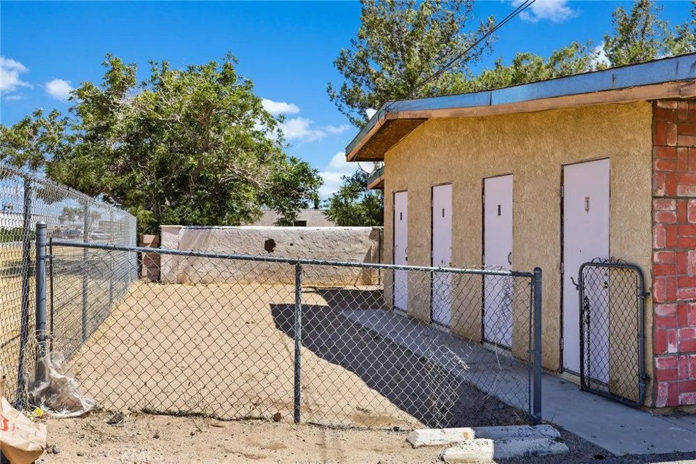 9140 E Hesperia, CA 92345