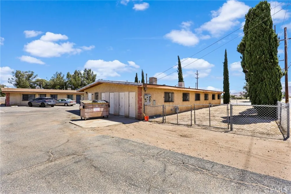 9140 E Hesperia, CA 92345