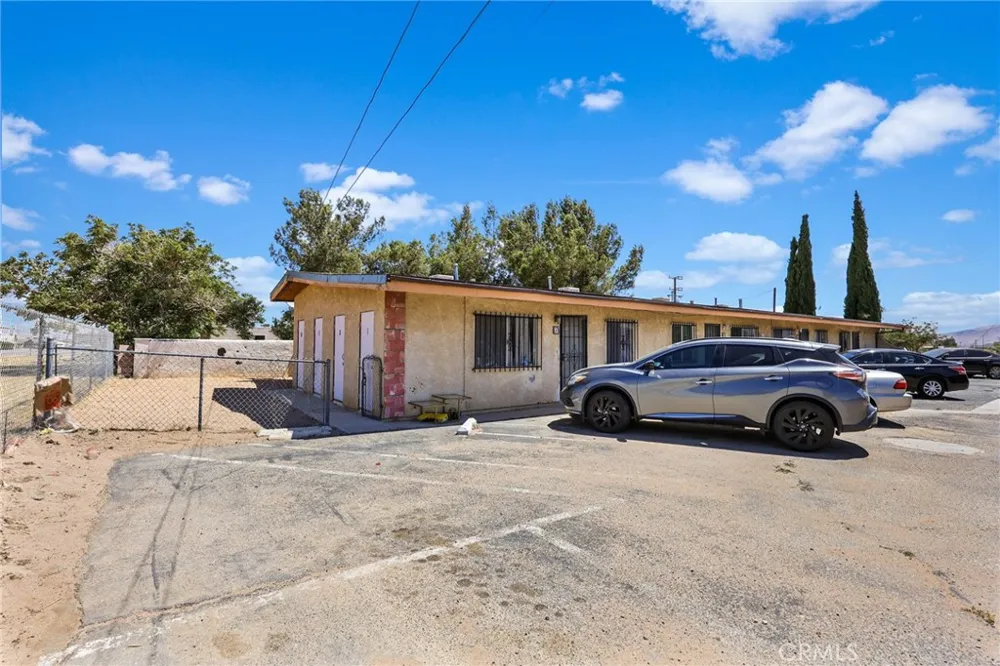 9140 E Hesperia, CA 92345