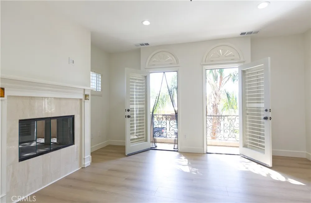 321 9th Street Huntington Beach, CA 92648