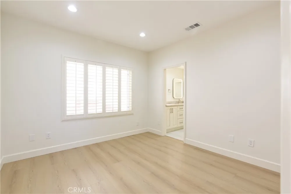 321 9th Street Huntington Beach, CA 92648