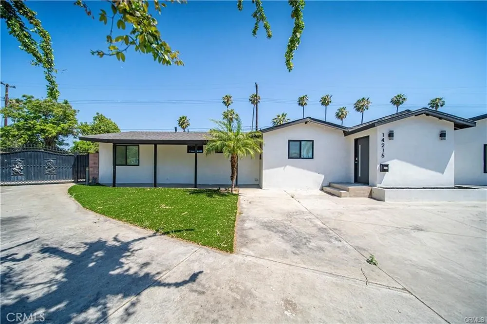14215 Ragus Street La Puente, CA 91746