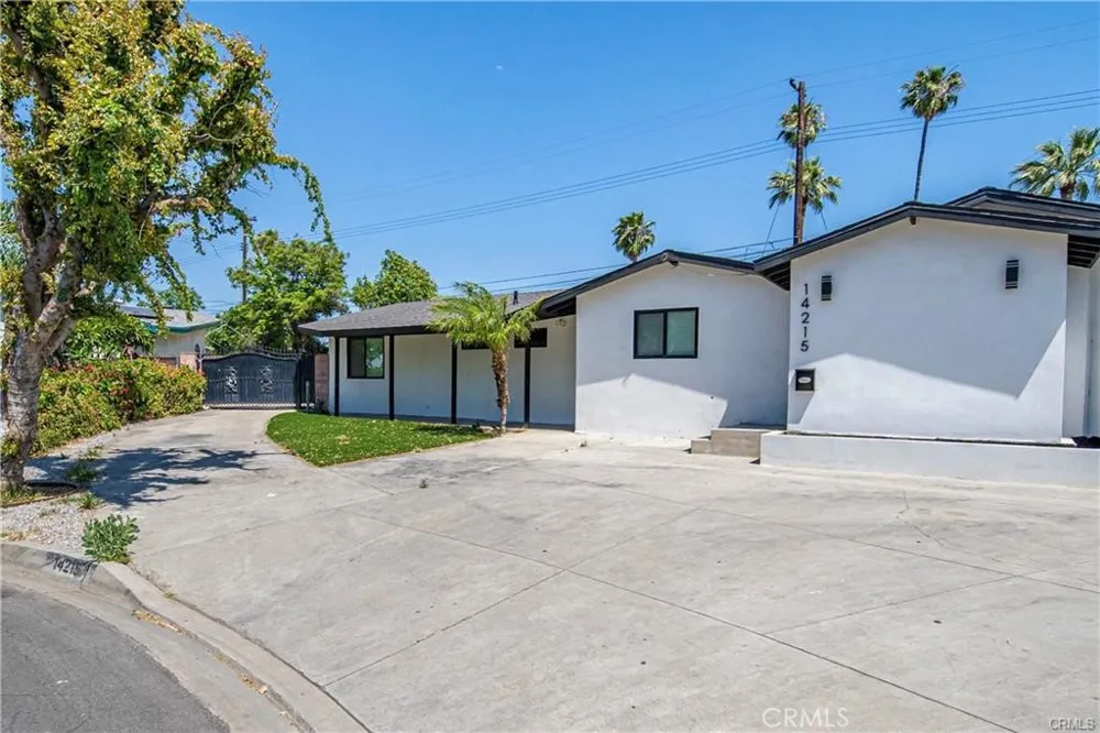 14215 Ragus Street La Puente, CA 91746