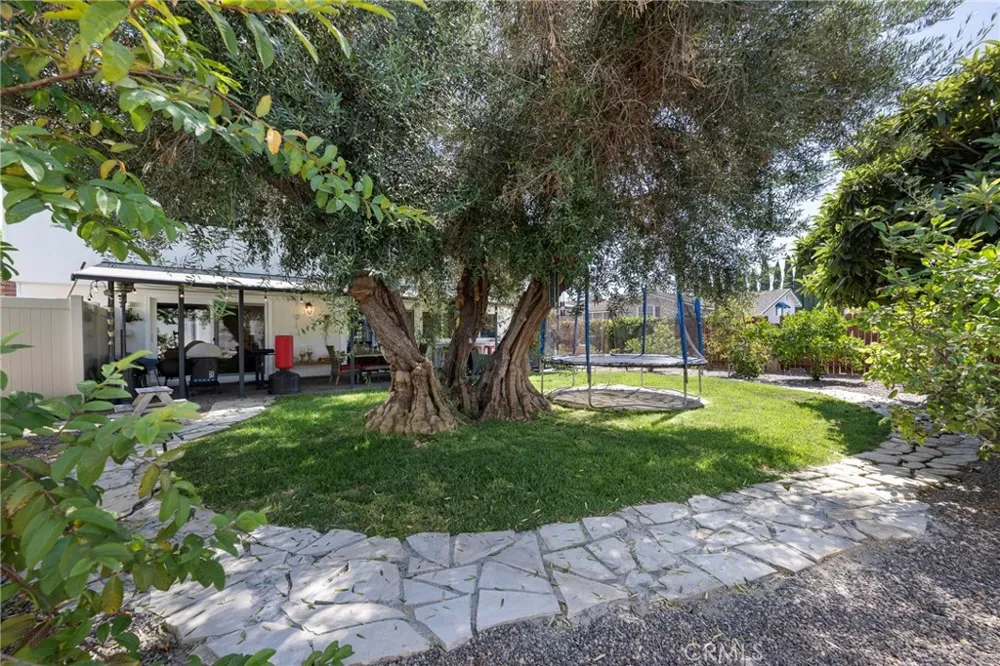 19741 Venecia Lane Yorba Linda, CA 92886