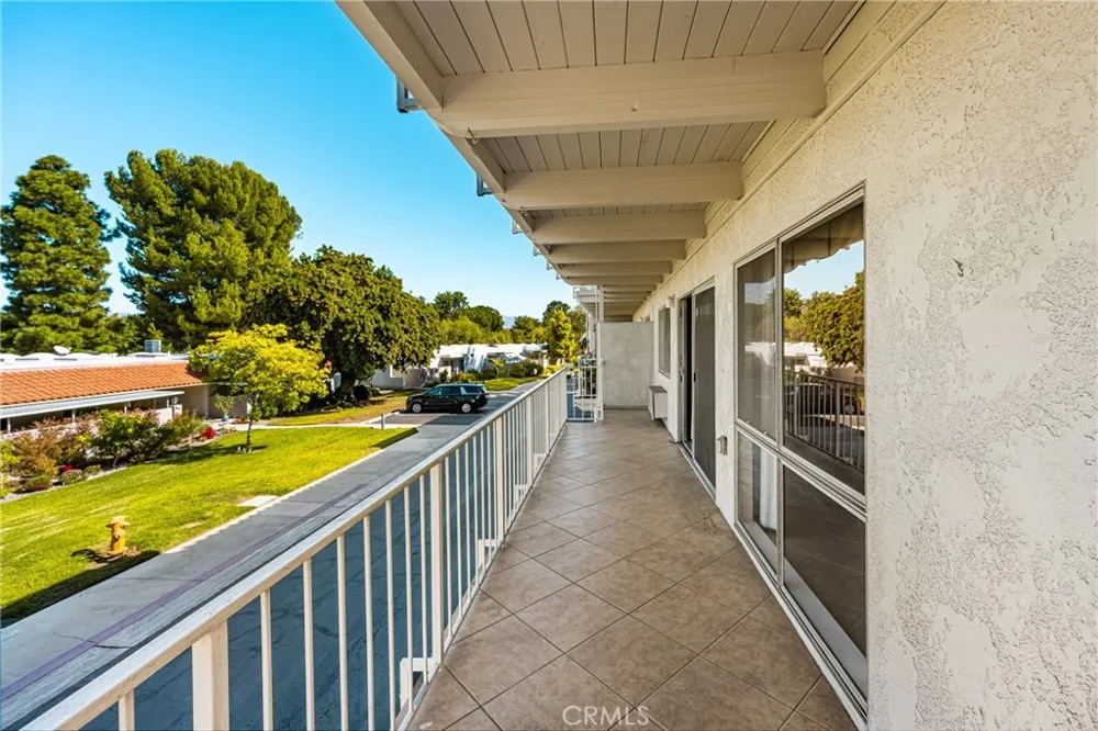 2286 Via Puerta #A Laguna Woods, CA 92637
