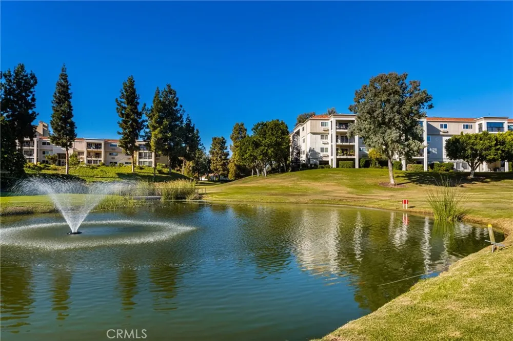 2286 Via Puerta #A Laguna Woods, CA 92637