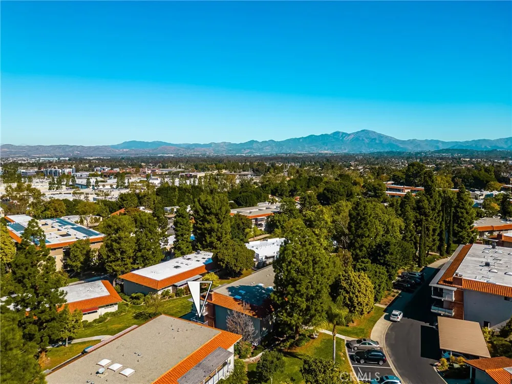 2286 Via Puerta #A Laguna Woods, CA 92637
