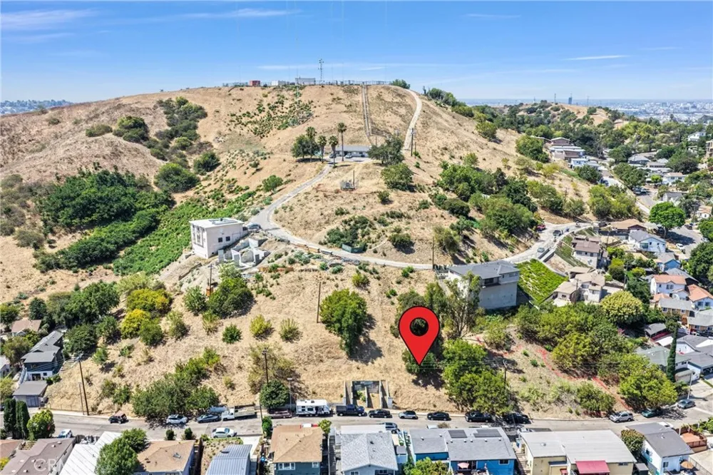 4528 Bedilion Los Angeles, CA 90032