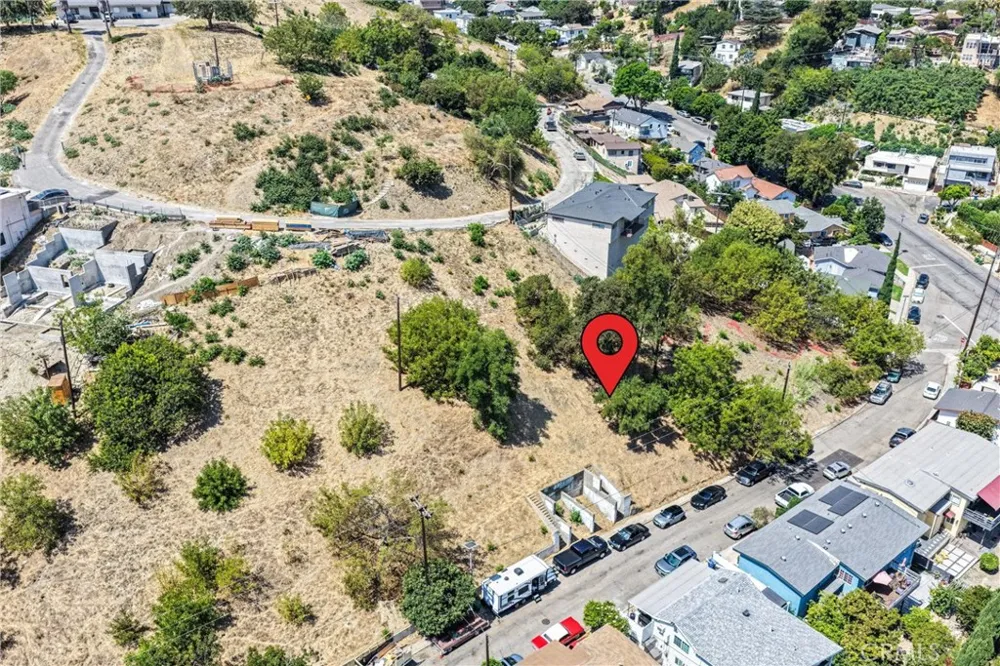 4528 Bedilion Los Angeles, CA 90032