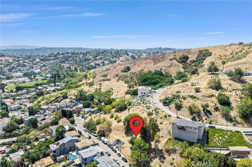 4528 Bedilion Los Angeles, CA 90032