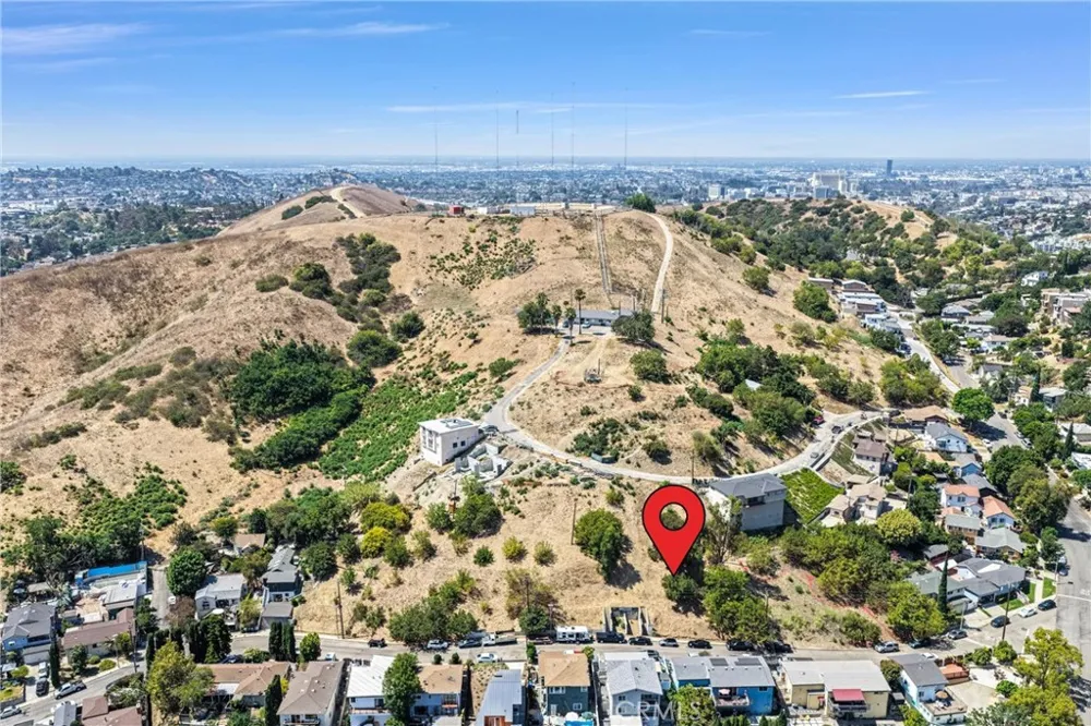 4528 Bedilion Los Angeles, CA 90032