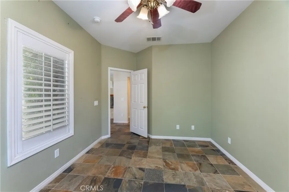 31916 Birchwood Lake Elsinore, CA 92532