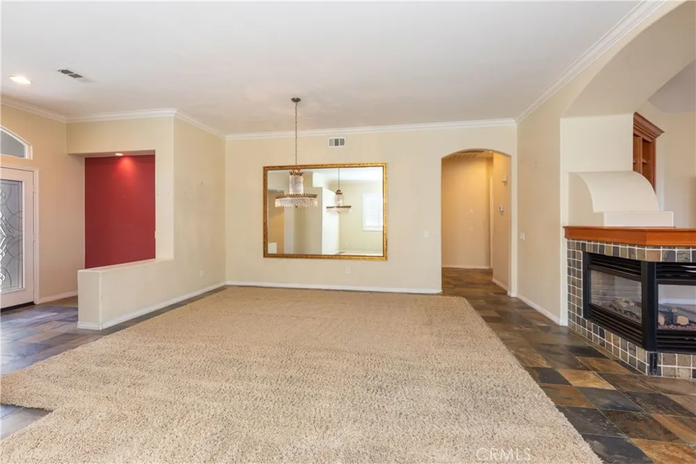 31916 Birchwood Lake Elsinore, CA 92532