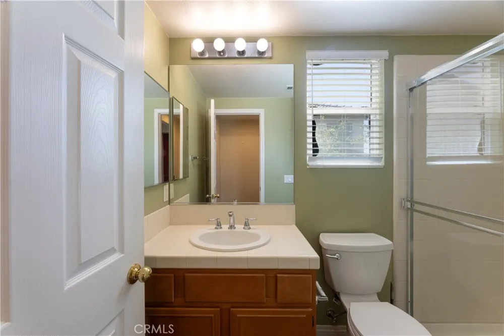 31916 Birchwood Lake Elsinore, CA 92532