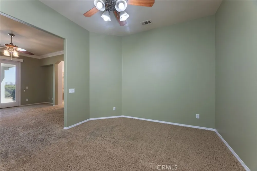 31916 Birchwood Lake Elsinore, CA 92532