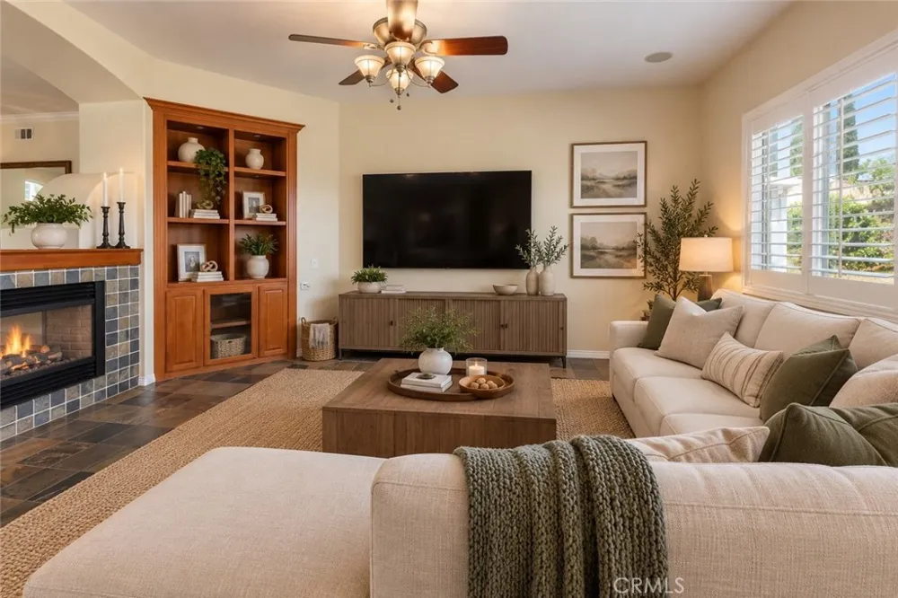 31916 Birchwood Lake Elsinore, CA 92532