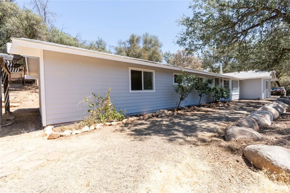 4074 Lakeview Mariposa, CA 95338