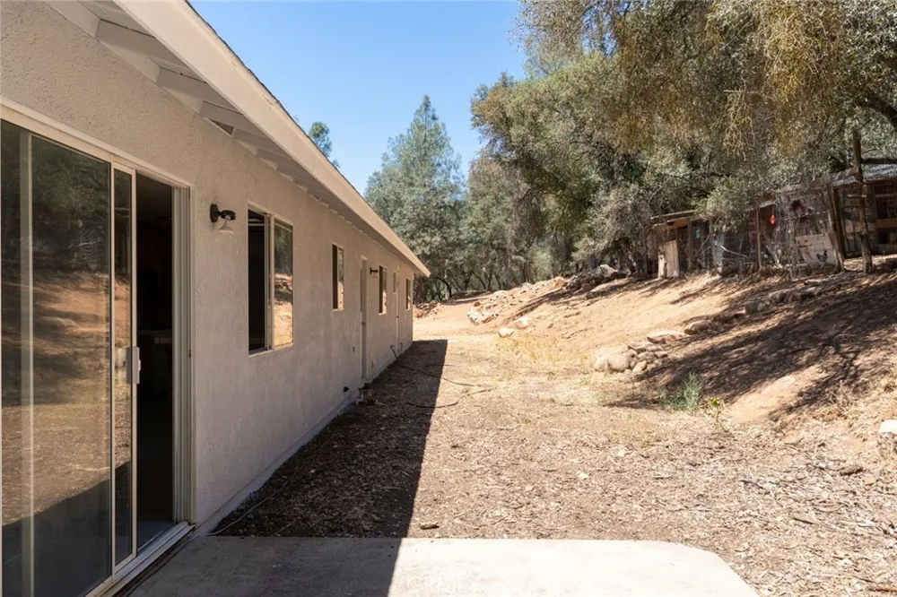 4074 Lakeview Mariposa, CA 95338