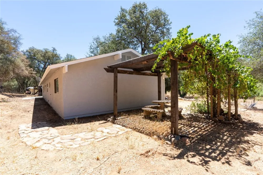 4074 Lakeview Mariposa, CA 95338