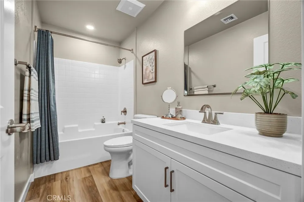 1336 Locust Avenue #3 Long Beach, CA 90813