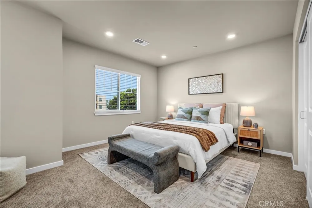 1336 Locust Avenue #3 Long Beach, CA 90813