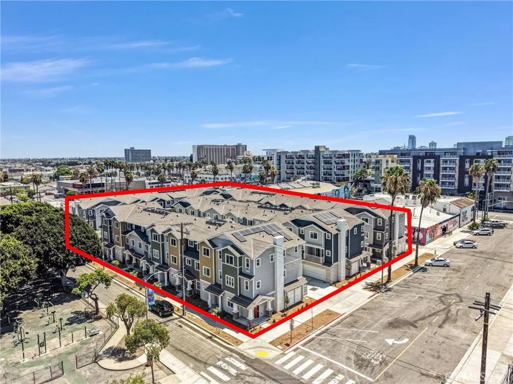 1336 Locust Avenue #3 Long Beach, CA 90813