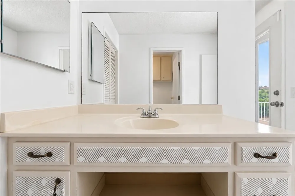 28416 Princessa Murrieta, CA 92563