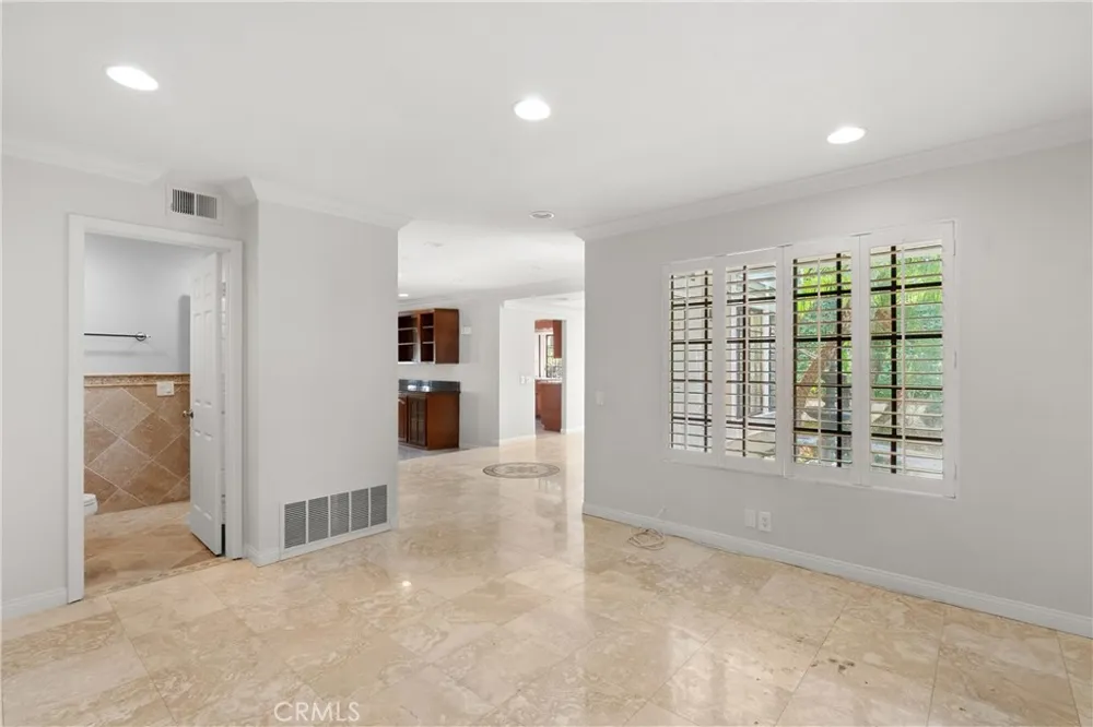 5810 E Mountain Loop Anaheim, CA 92807