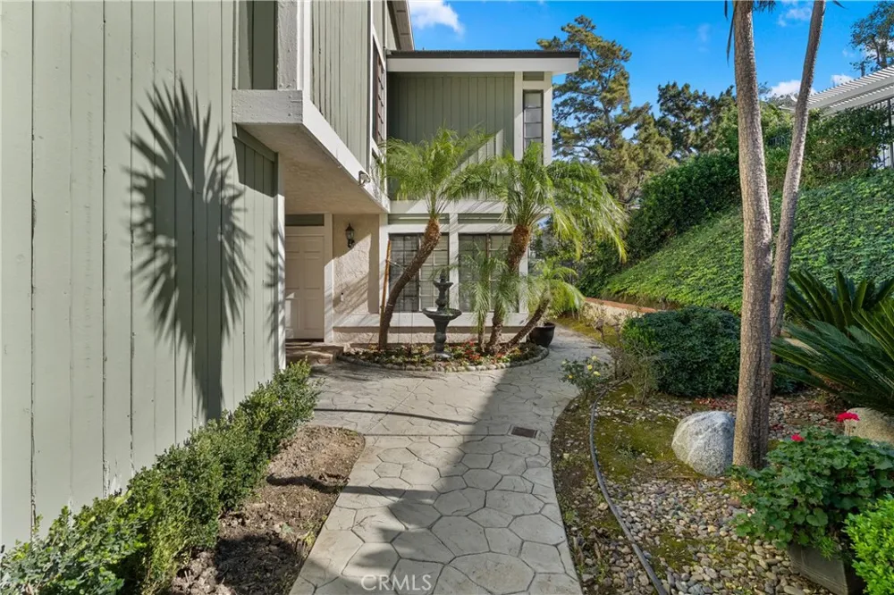 5810 E Mountain Loop Anaheim, CA 92807