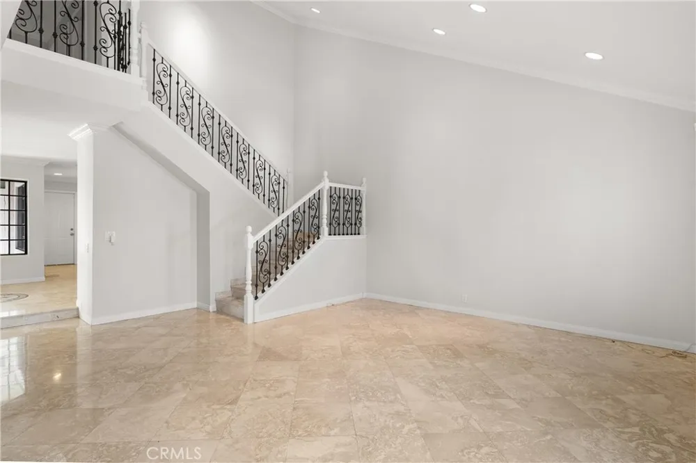 5810 E Mountain Loop Anaheim, CA 92807
