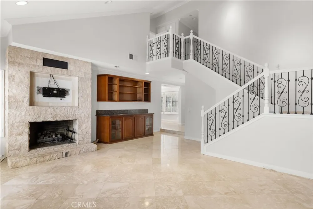 5810 E Mountain Loop Anaheim, CA 92807