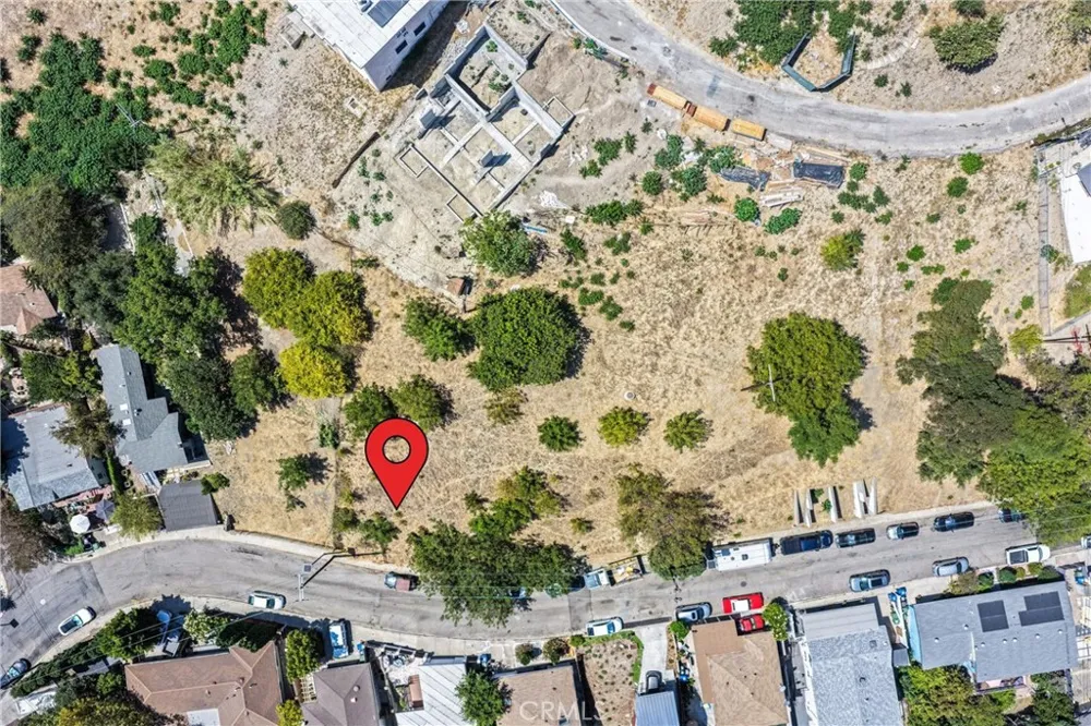 4550 Bedilion Los Angeles, CA 90032