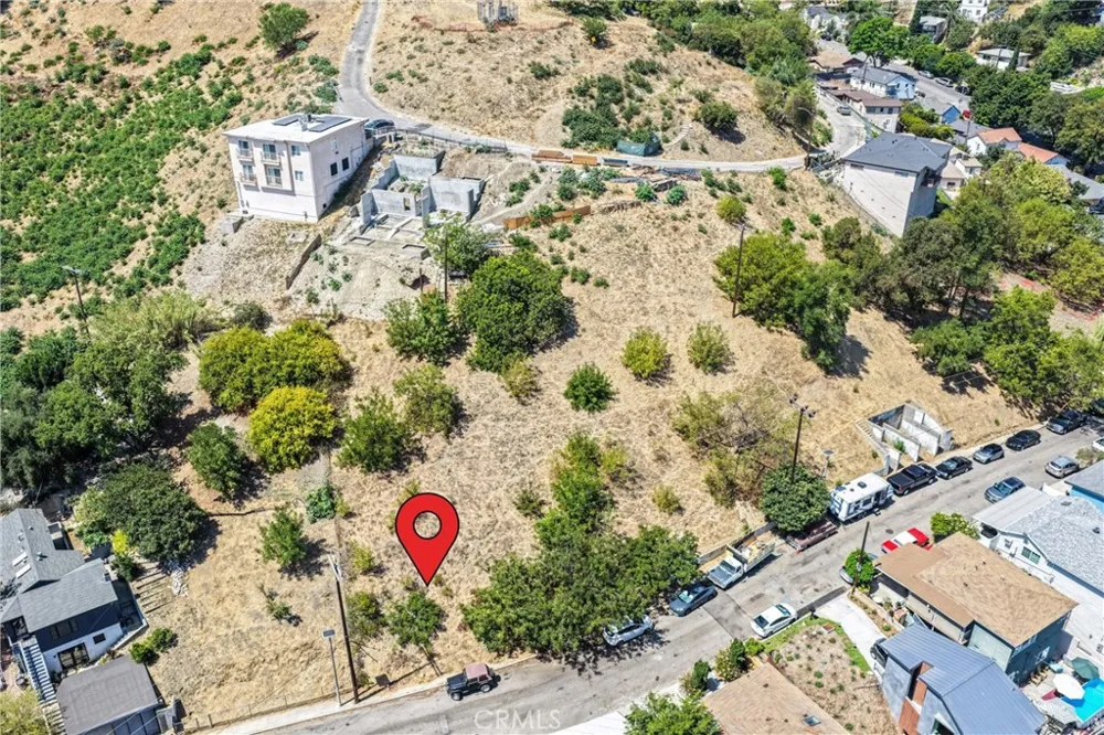 4550 Bedilion Los Angeles, CA 90032