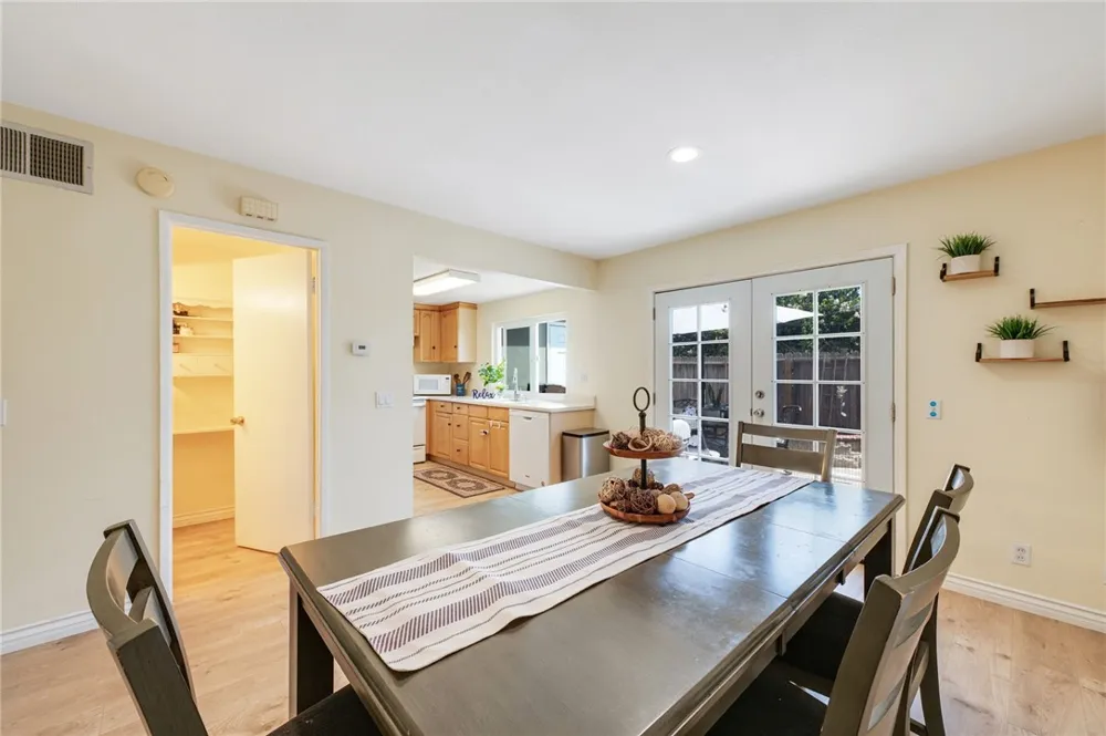 4792 Larwin Avenue Cypress, CA 90630