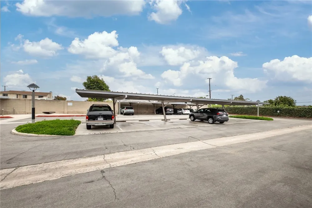 4792 Larwin Avenue Cypress, CA 90630