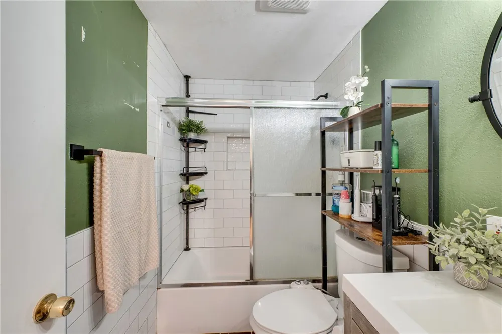 4792 Larwin Avenue Cypress, CA 90630