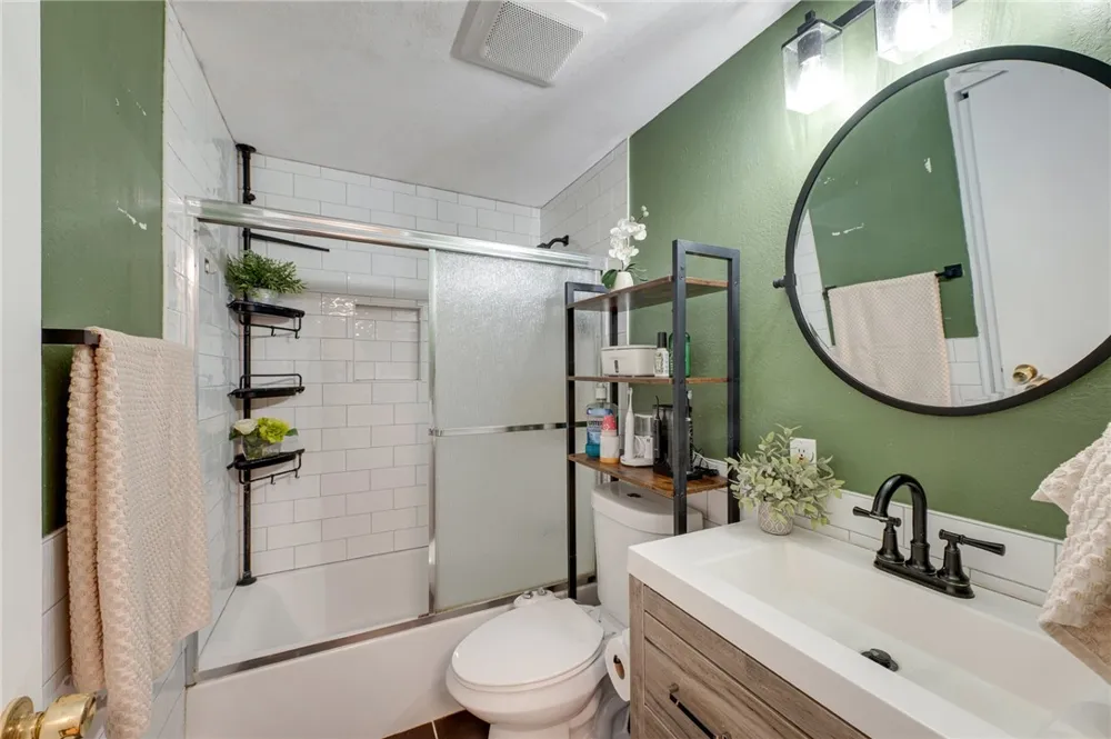 4792 Larwin Avenue Cypress, CA 90630