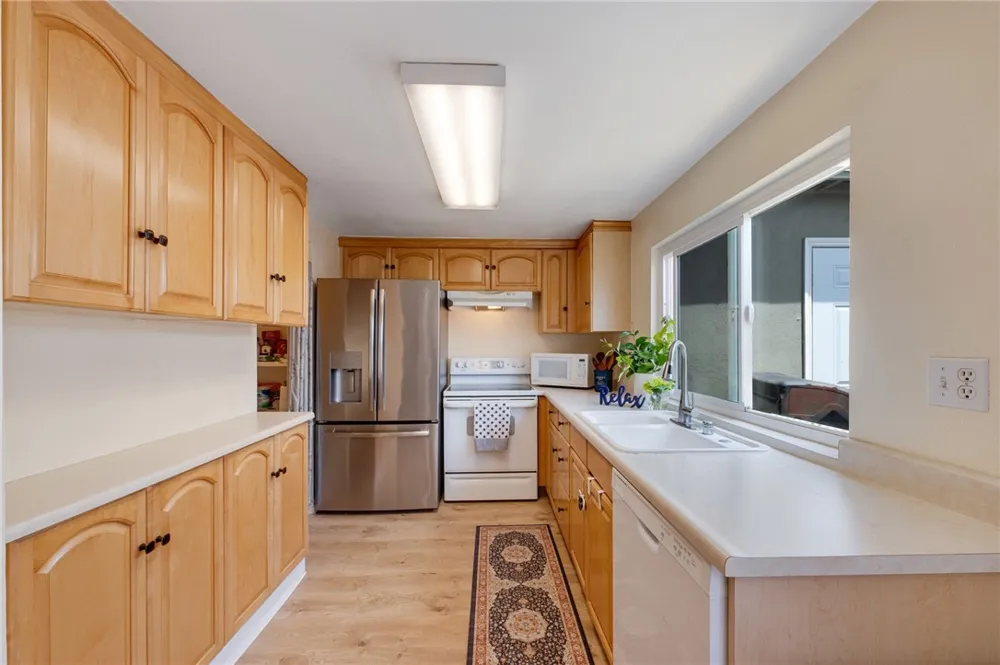 4792 Larwin Avenue Cypress, CA 90630