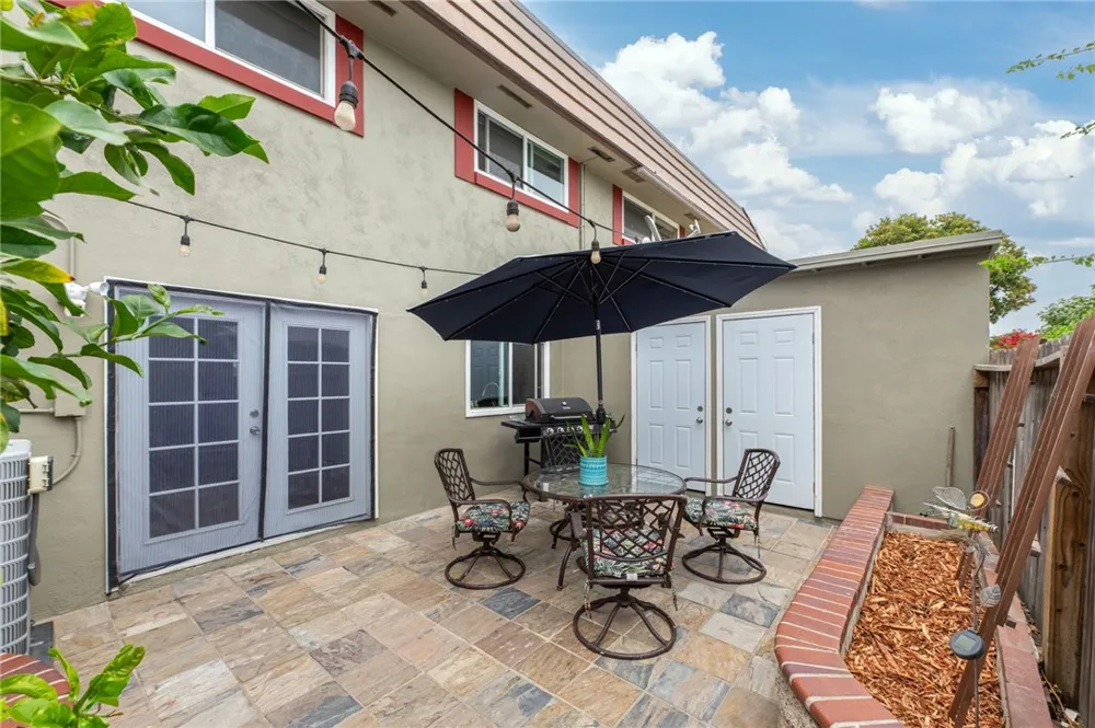 4792 Larwin Avenue Cypress, CA 90630