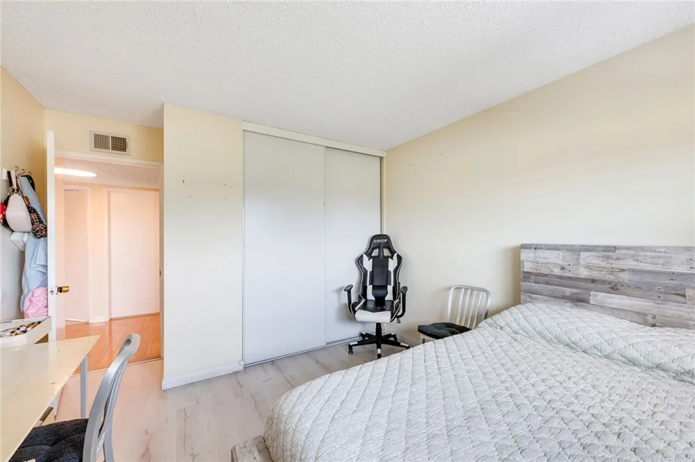4792 Larwin Avenue Cypress, CA 90630