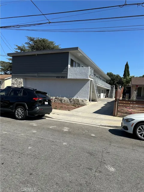 9711 Laurel