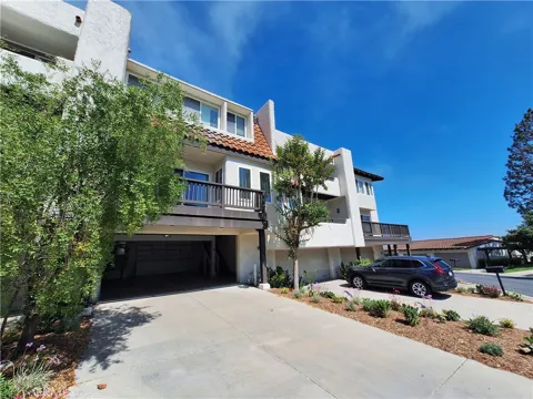 51 Aspen Way