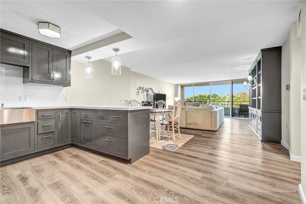 4337 Marina City Dr #141 Marina del Rey, CA 90292