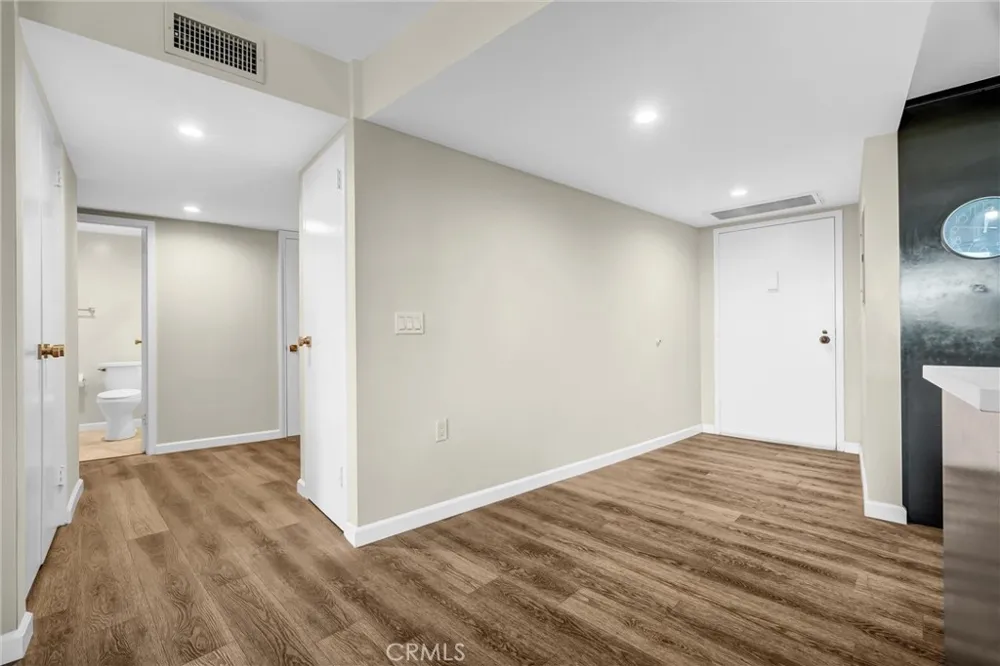 4337 Marina City Dr #141 Marina del Rey, CA 90292