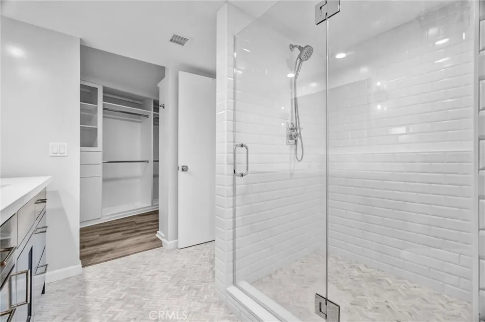 4337 Marina City Dr #141 Marina del Rey, CA 90292