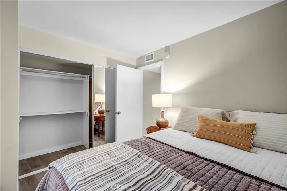 4337 Marina City Dr #141 Marina del Rey, CA 90292