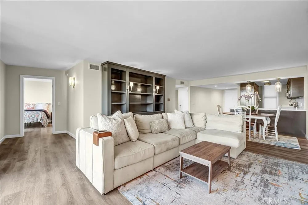 4337 Marina City Dr #141 Marina del Rey, CA 90292