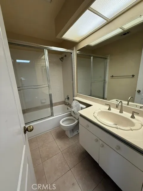 2300 Maple #16 Torrance, CA 90503