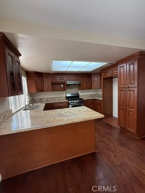 2300 Maple #16 Torrance, CA 90503