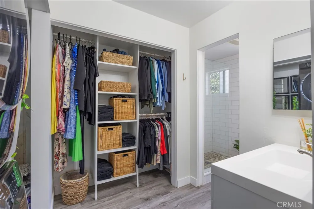 100 Loma Avenue #404 Long Beach, CA 90803